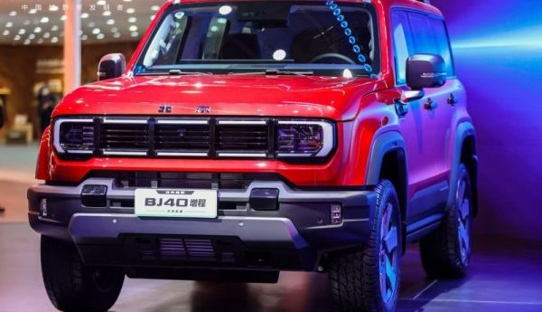 可城可野，更是明星收割机！北京越野展台被挤爆，雷军李想朱华荣、吴京聂远武大靖都来了