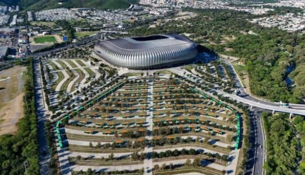 绿色运力奔赴国际赛场 远程星际客车彰显中国客车力量