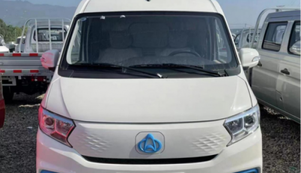 解读长安跨越星V5EV，设计新颖、驾乘舒适，赚钱更轻松！